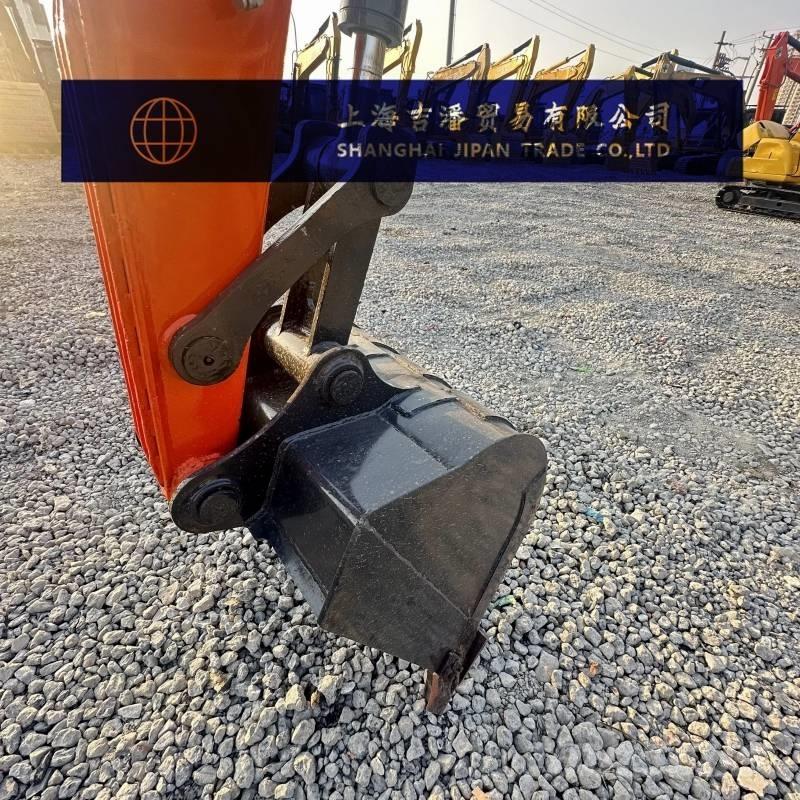 Doosan DX 75 Midigrävmaskiner 7t - 12t