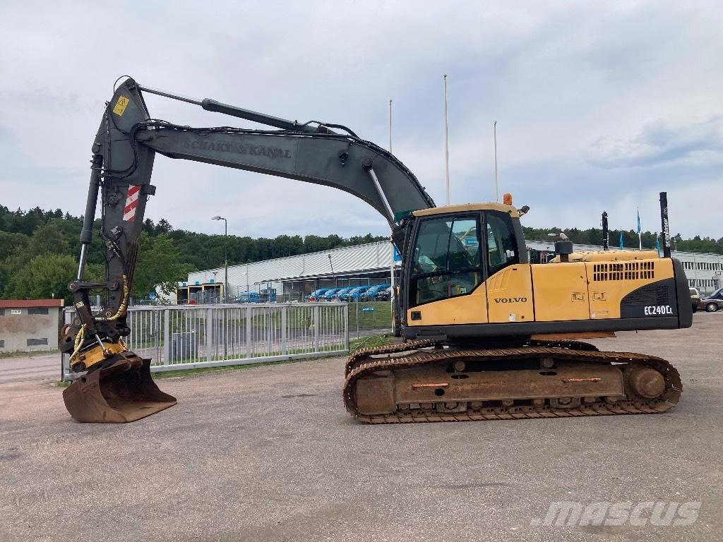 Volvo EC 240 C L Bandgrävare