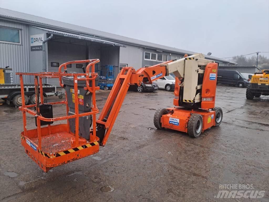 JLG E 300 AJP Bomliftar