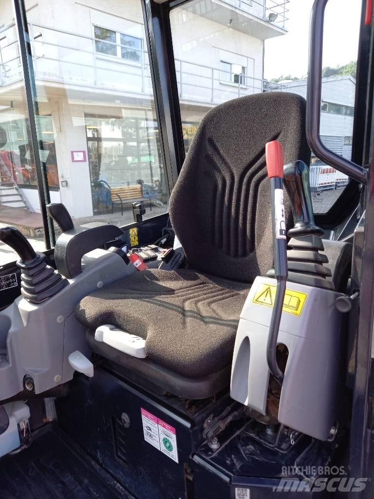 Kubota U 27-4 Minigrävare < 7t