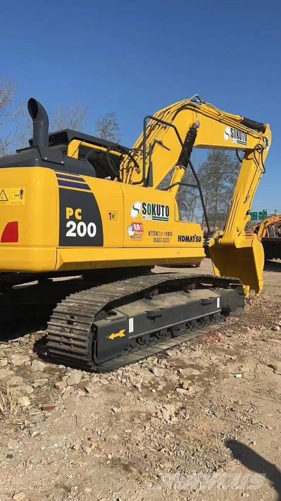 Komatsu PC 200-8 Bandgrävare