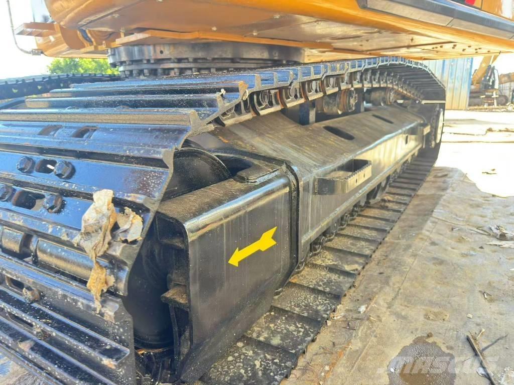 CAT 325 D L Bandgrävare