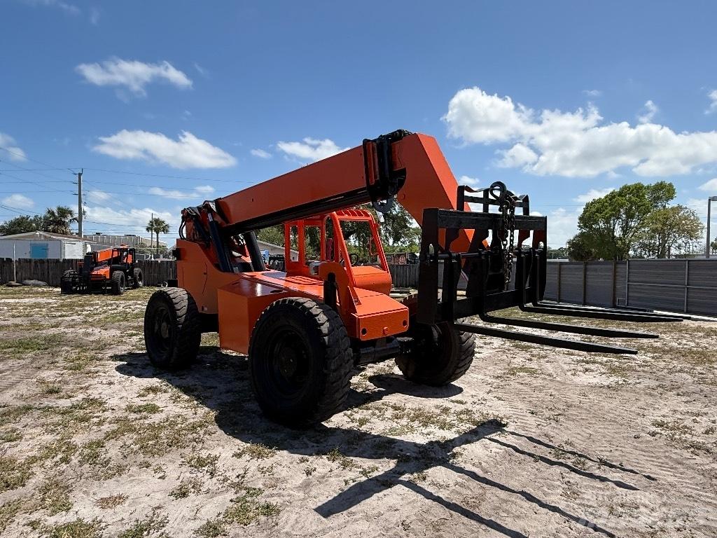 SkyTrak 8042 Teleskoplastare