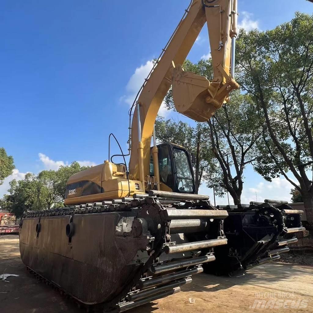 CAT 320 C Bandgrävare