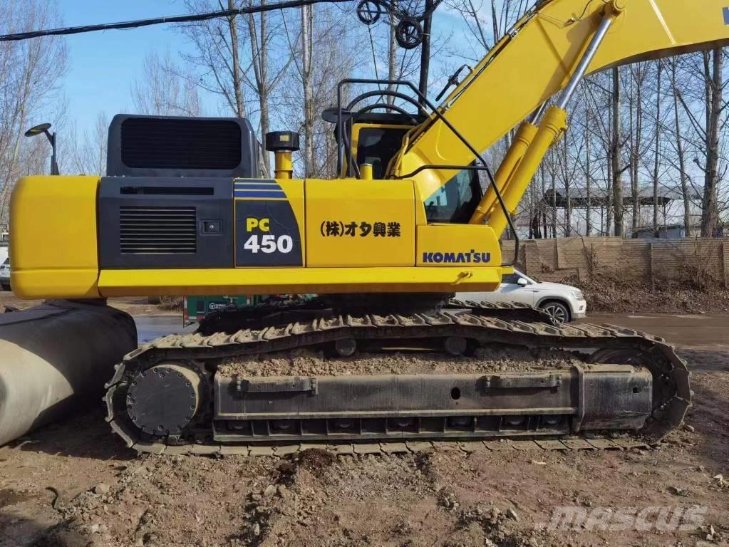Komatsu PC 450-8 Bandgrävare