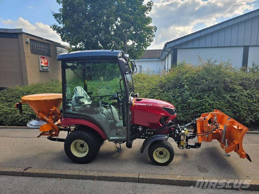 Yanmar SA 221 Kompakttraktorer