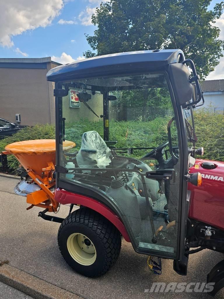 Yanmar SA 221 Kompakttraktorer