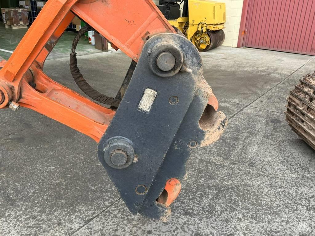 Hitachi ZX 210 LC-6 Bandgrävare