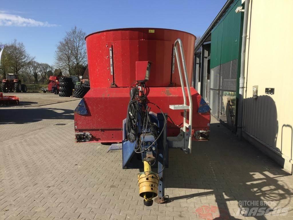 Mayer VM-18 DUO T Fullfodervagnar