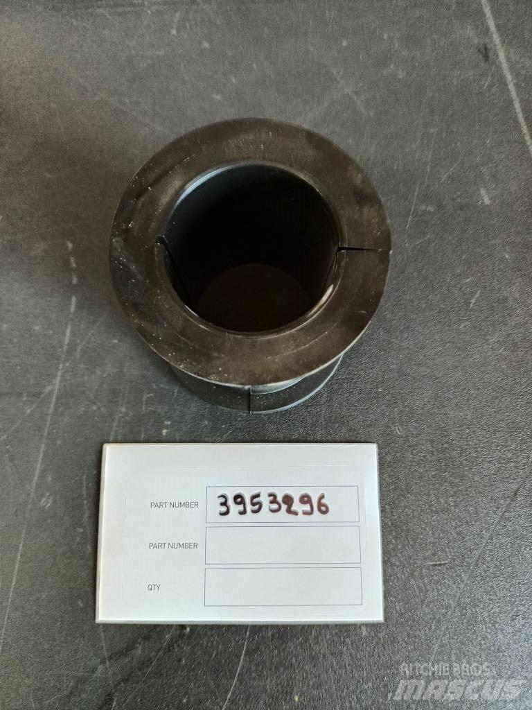 Volvo RUBBER 3953296 Motorer