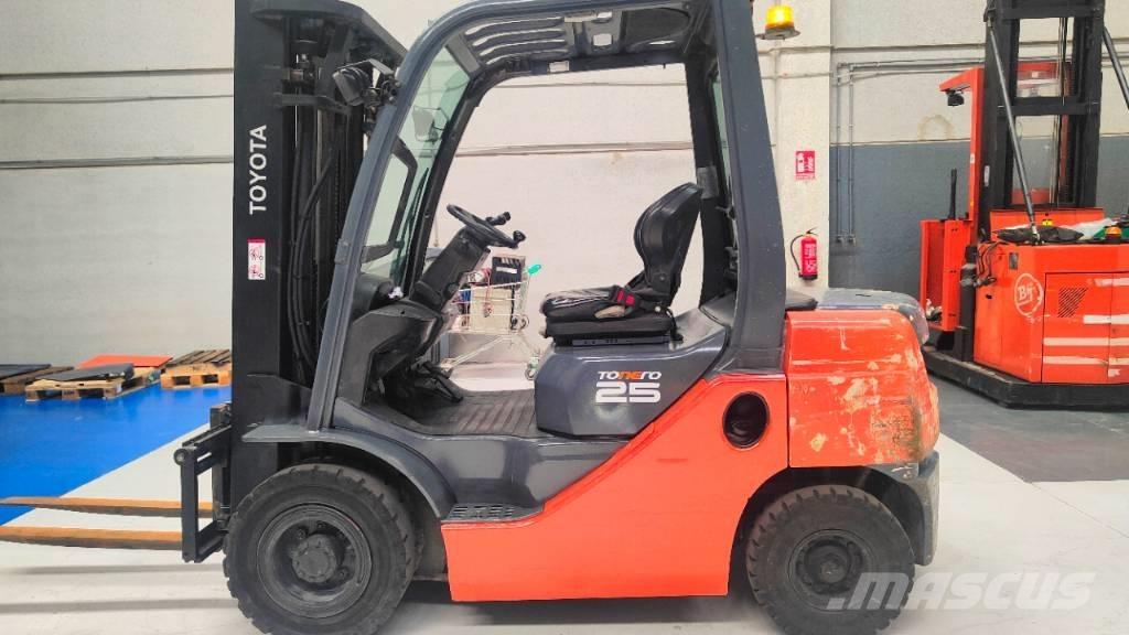 Toyota 52-8 FD F 25 Dieselmotviktstruckar