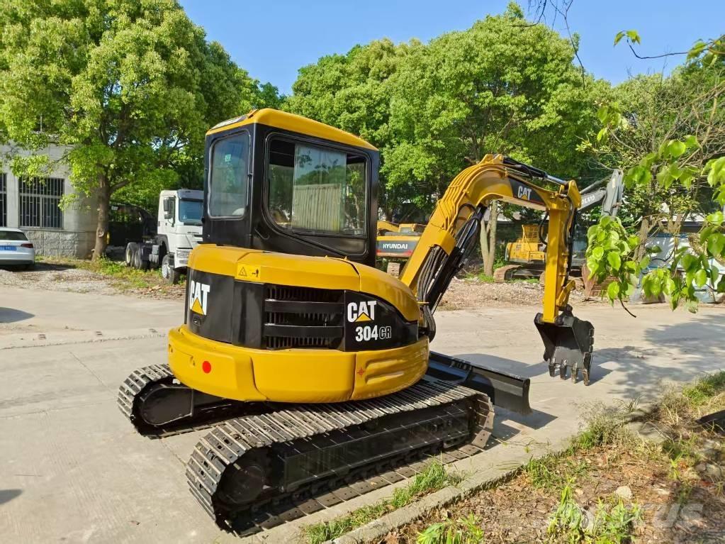CAT 304 CR Minigrävare < 7t