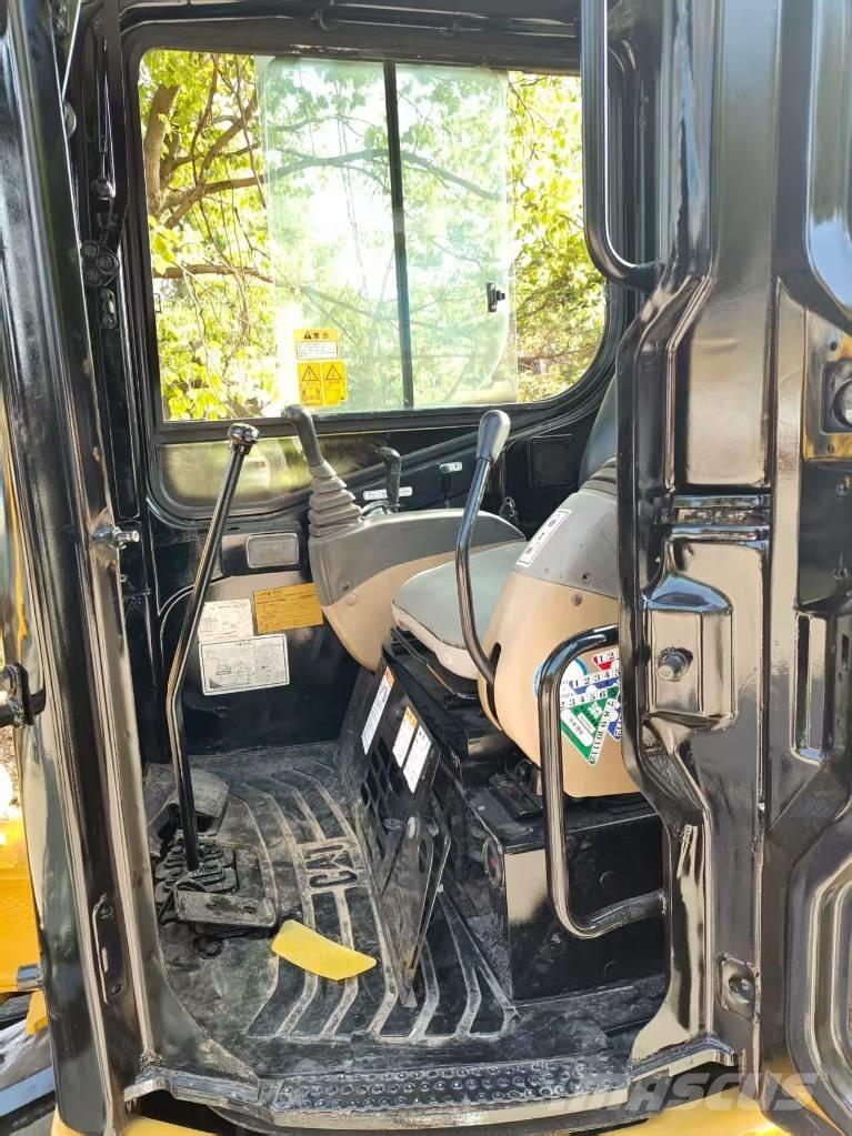CAT 304 CR Minigrävare < 7t