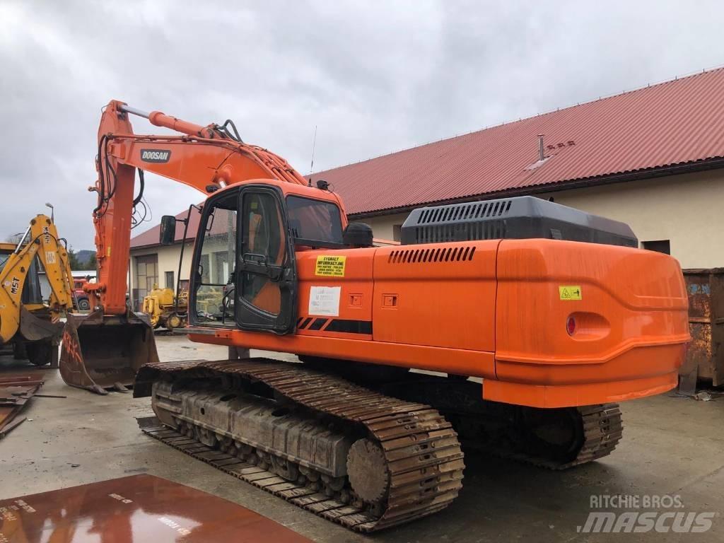 Doosan DX 340 LC Bandgrävare