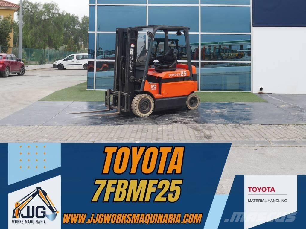 Toyota 7 FBMF 25 Elmotviktstruckar