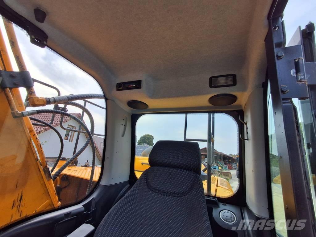 JCB JS210LC T4F Bandgrävare