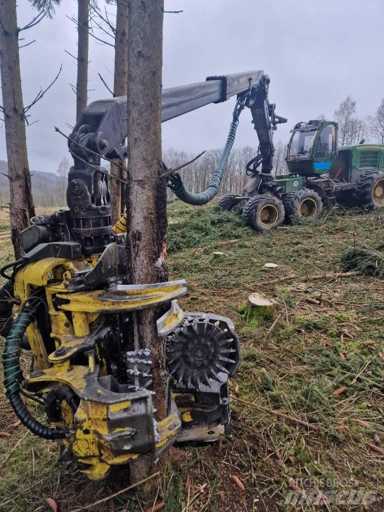 John Deere 1270 E Skördare