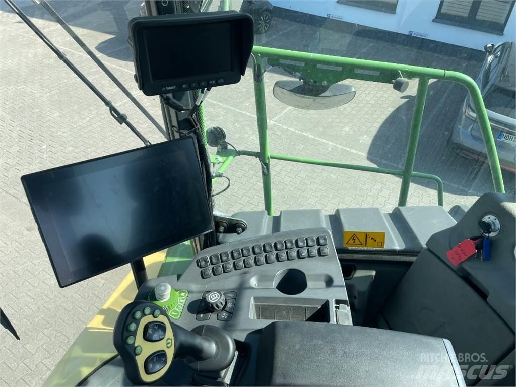 Krone BiG X 630 Fälthackar