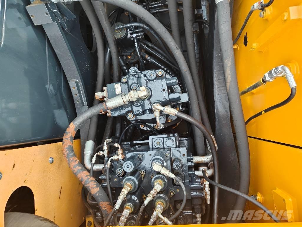 Hyundai R210W-9 Hjulgrävare