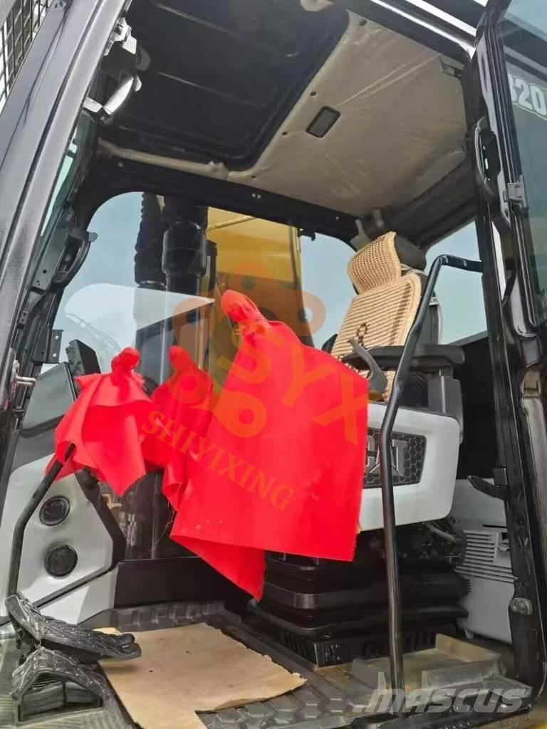 CAT 320NG Bandgrävare