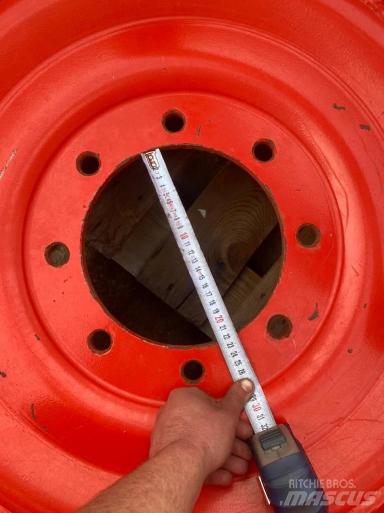 Fendt RIMS 20X28 Däck, hjul och fälgar