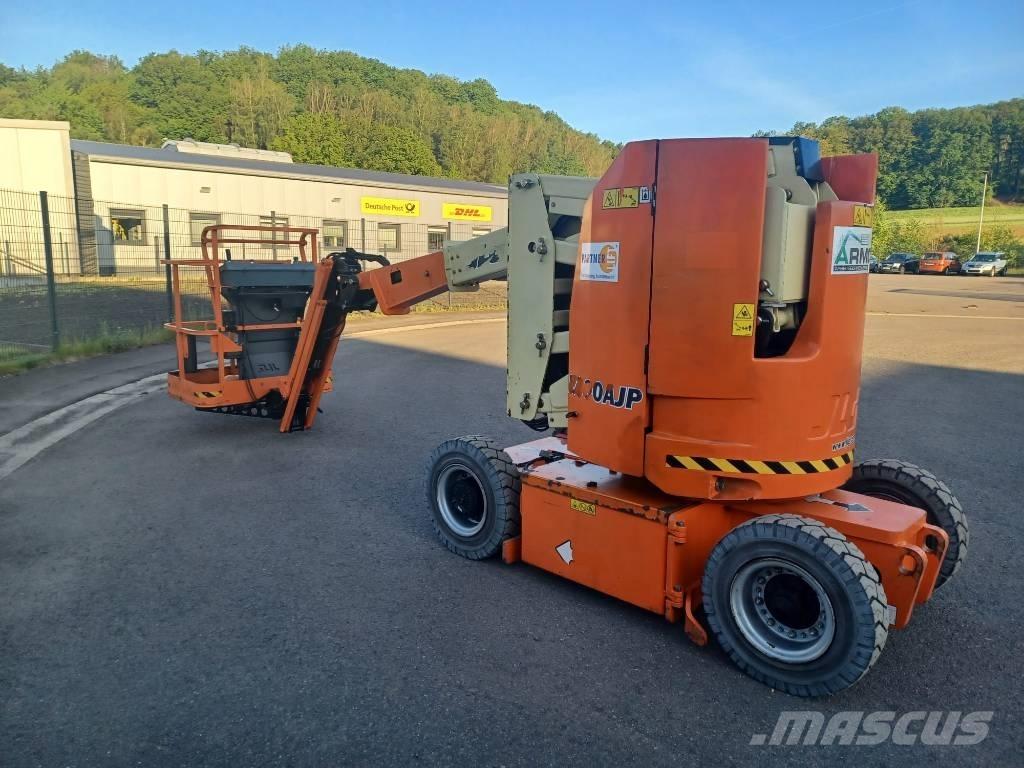 JLG E 300 AJP Bomliftar