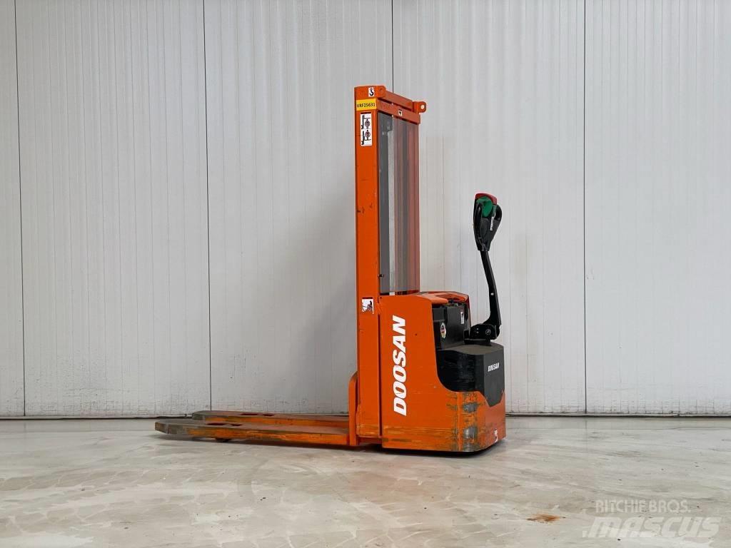 Doosan LEDS12.5C Staplare-led