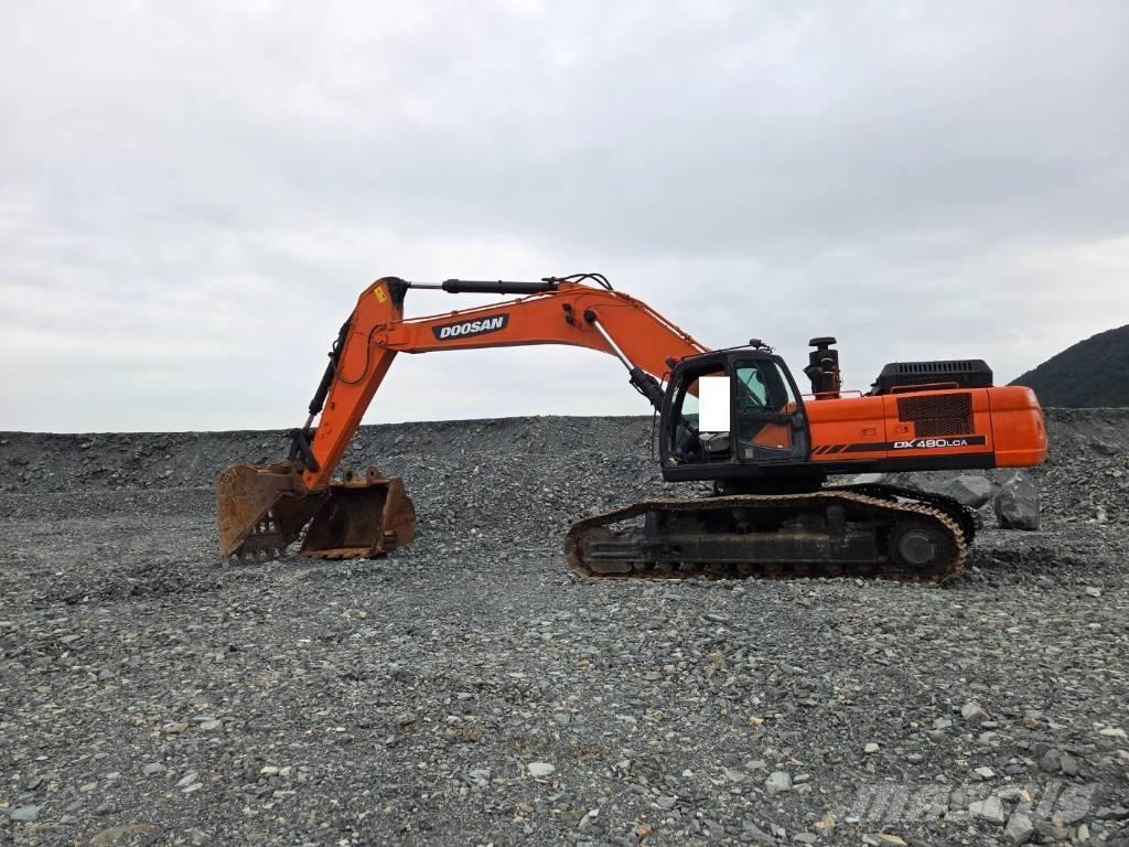 Doosan DX 480 LCA Bandgrävare