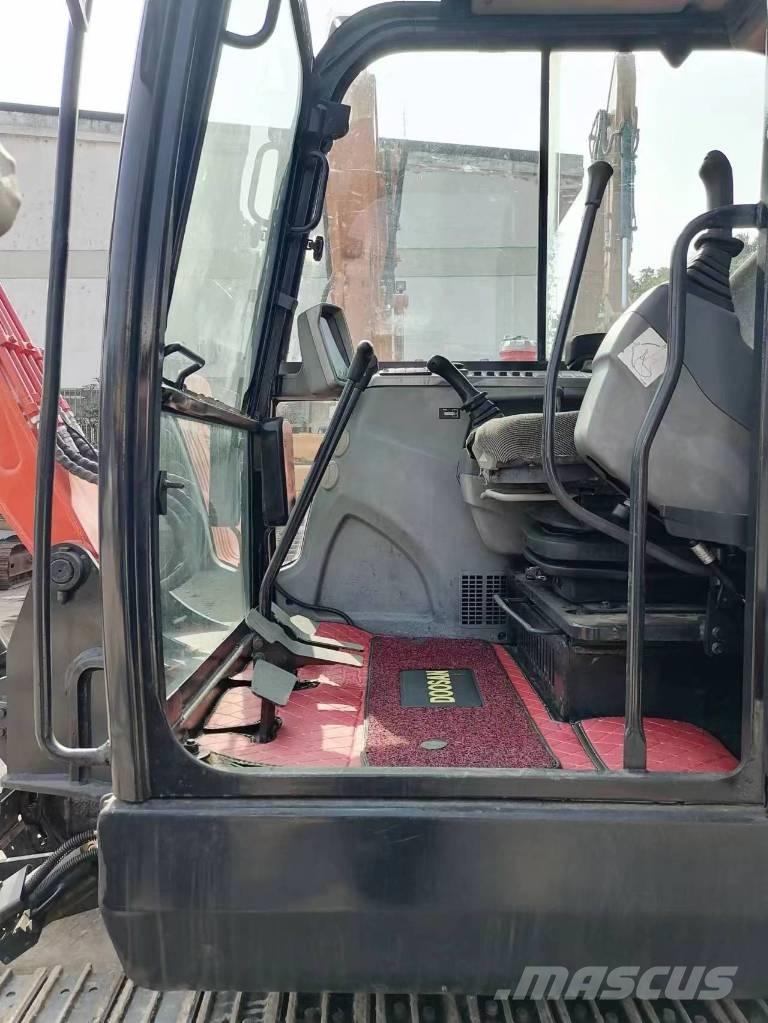Doosan DX 60 Bandgrävare
