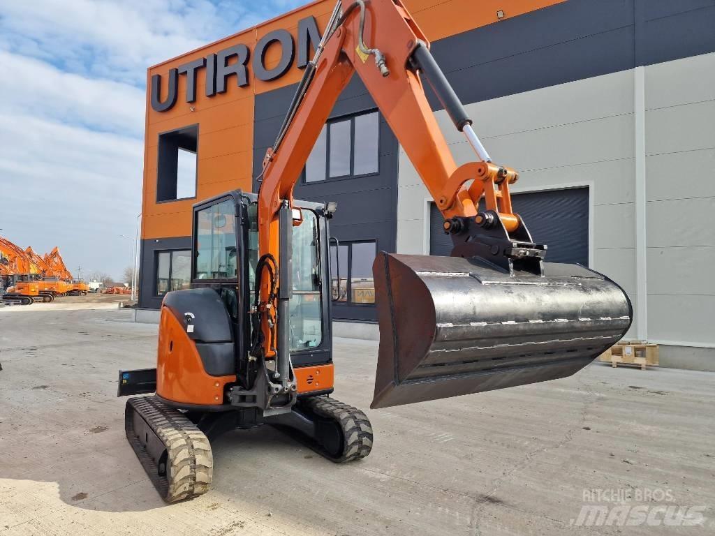 Hitachi ZX38U-6 Minigrävare < 7t
