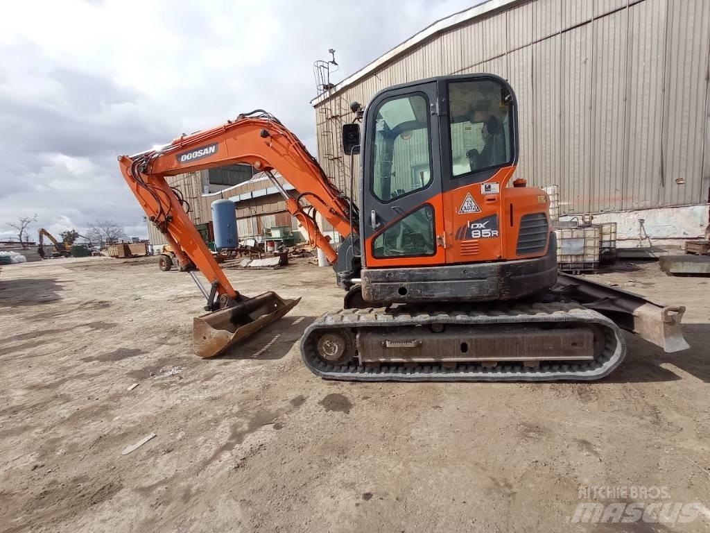 Doosan DX 85 R-3 Midigrävmaskiner 7t - 12t