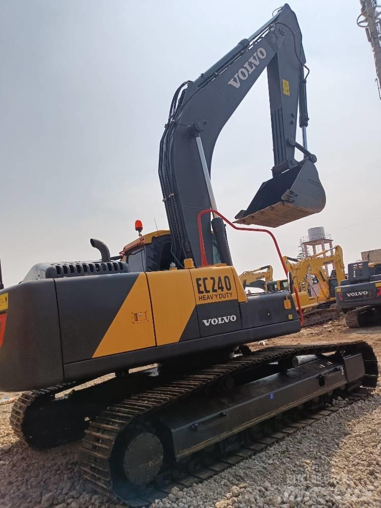 Volvo EC 240 Bandgrävare