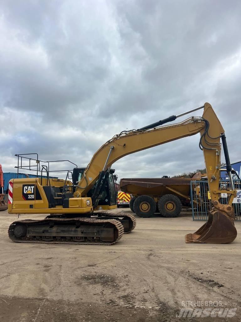CAT 320 Bandgrävare