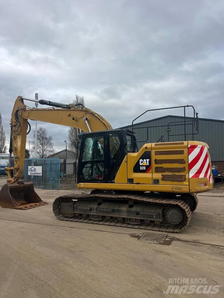 CAT 320 Bandgrävare