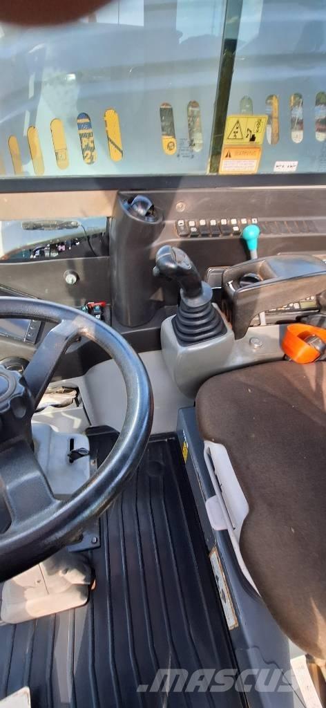 Takeuchi TB 295W Hjulgrävare