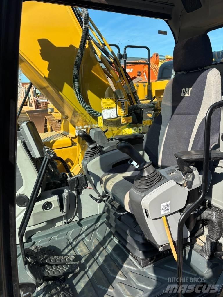 CAT 330 FL Bandgrävare
