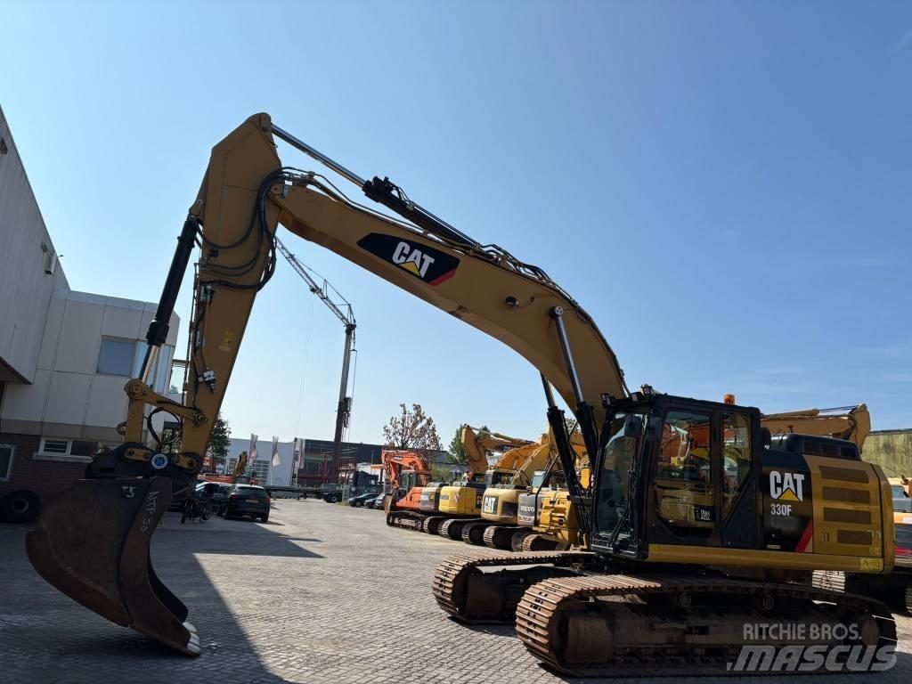 CAT 330 FL Bandgrävare