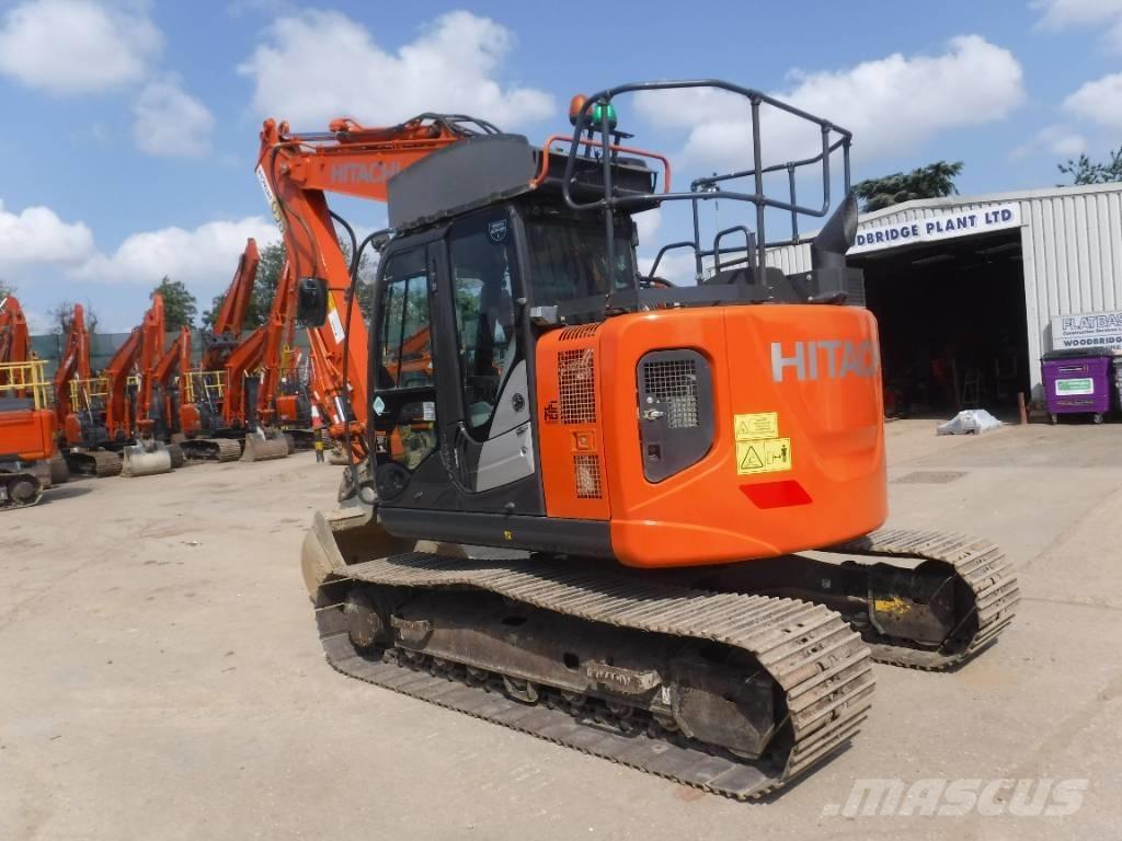 Hitachi ZX 135 US-6 Bandgrävare