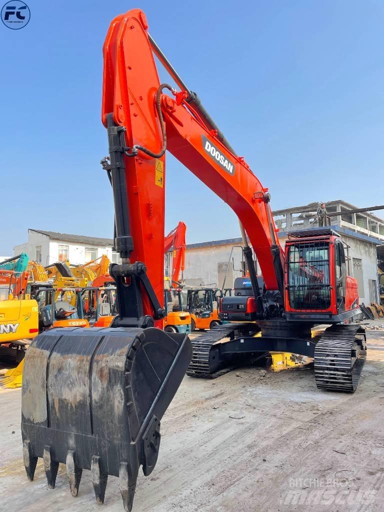 Doosan Dx300 Bandgrävare