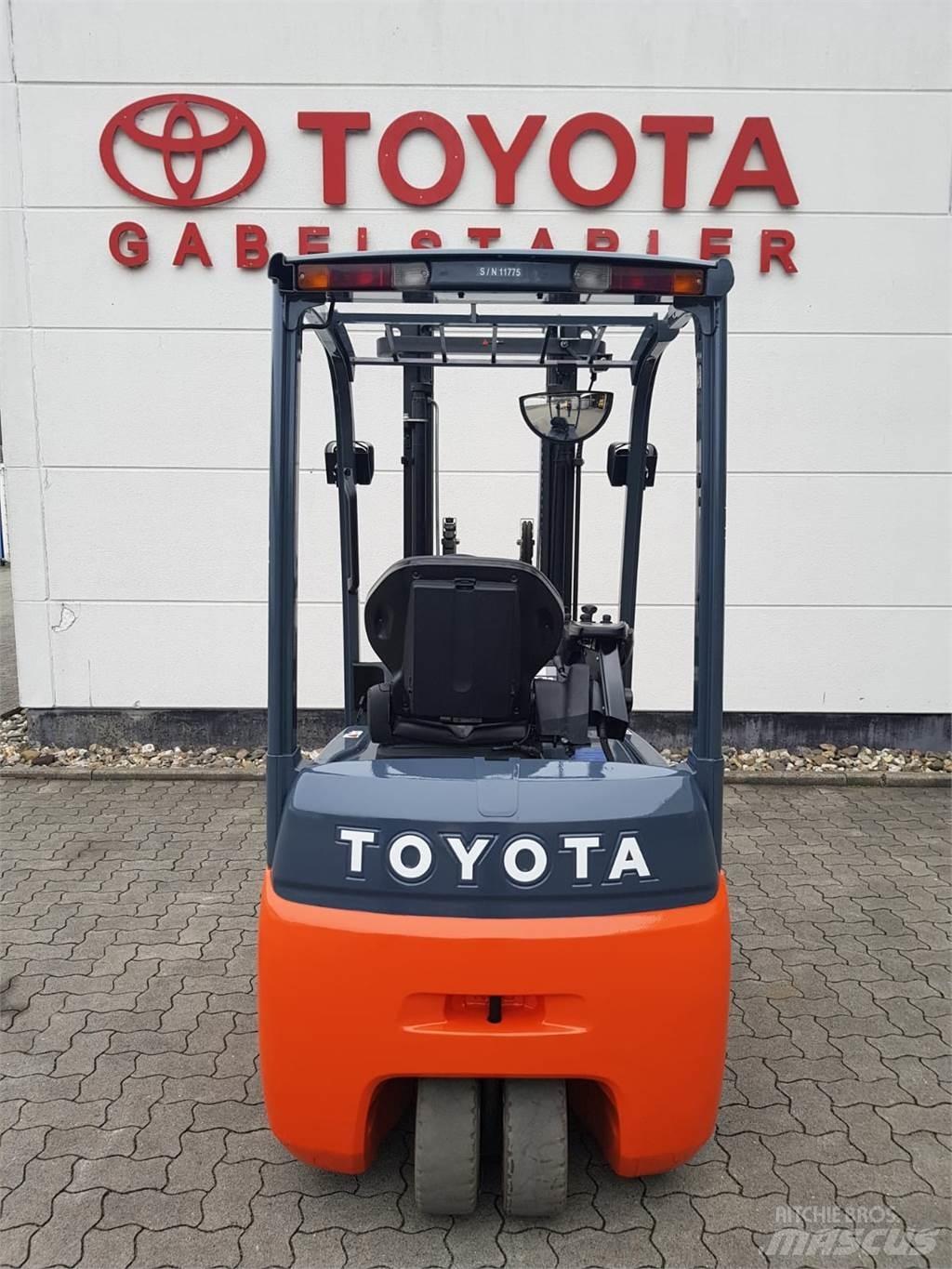 Toyota 8FBEKT18 Elmotviktstruckar