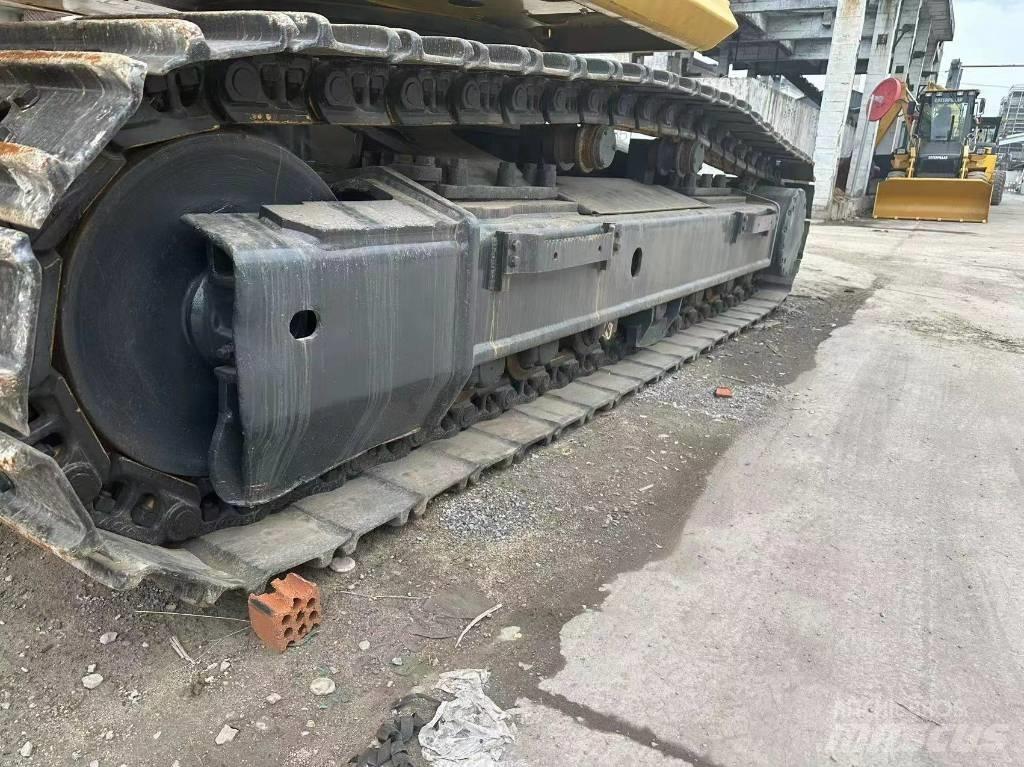 Komatsu PC 450 Bandgrävare