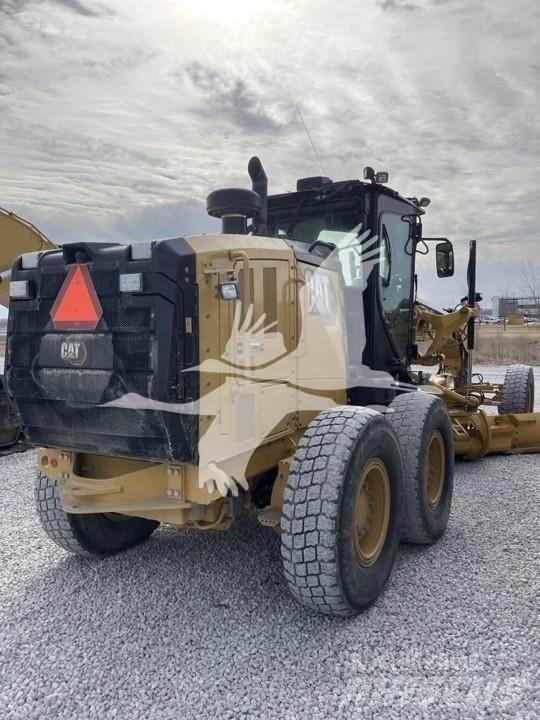 CAT 140 Väghyvlar