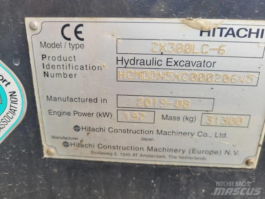 Hitachi ZX 300LC6 Bandgrävare
