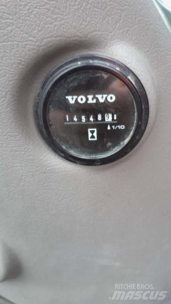 Volvo EC 300 D L Bandgrävare