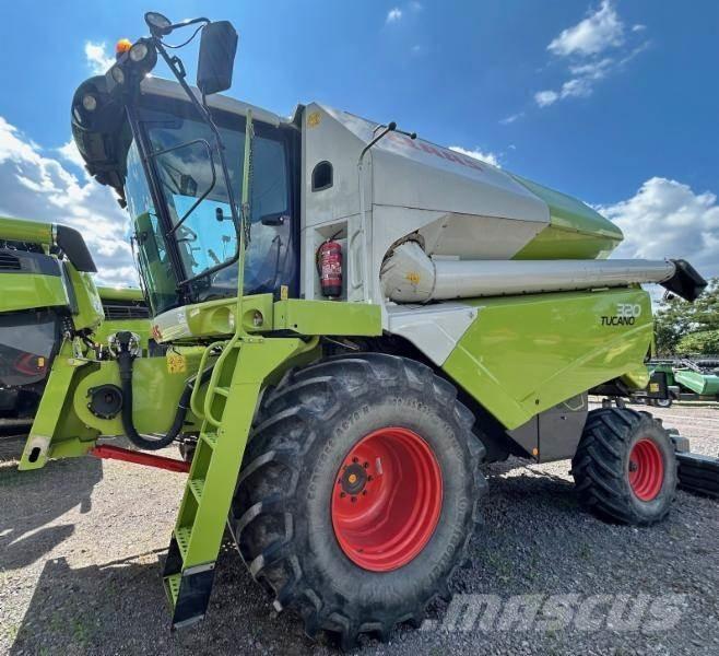 CLAAS TUCANO 320 Skördetröskor