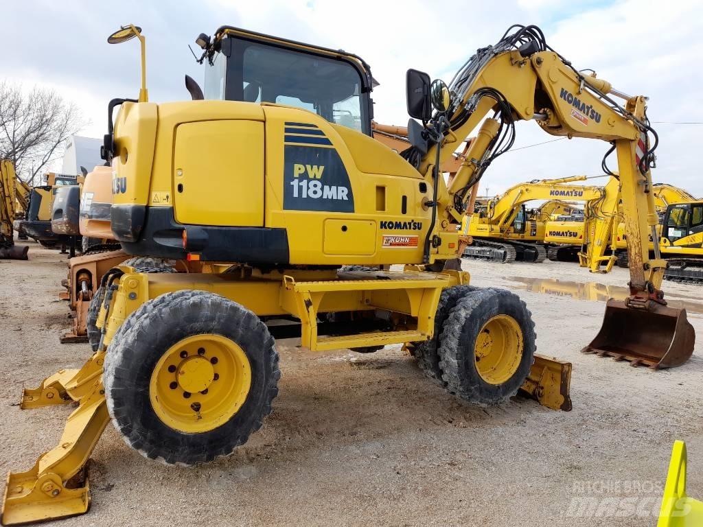 Komatsu PW118MR-8 Hjulgrävare