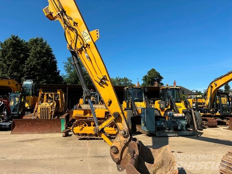 JCB JS 220 LR Bandgrävare