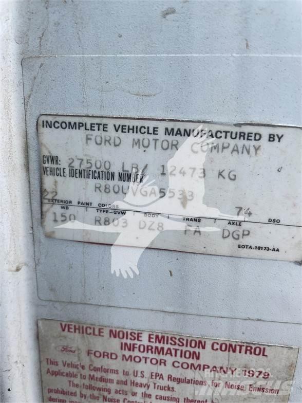 Ford 8000 Vattentankbilar
