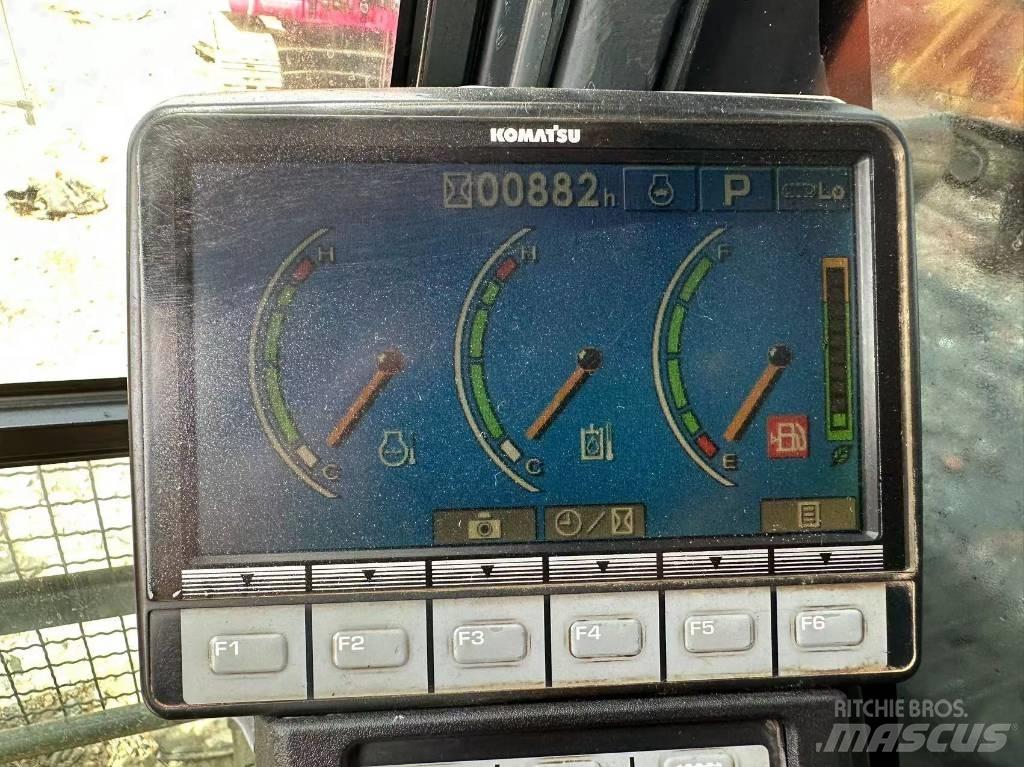 Komatsu PC 240-8 Bandgrävare