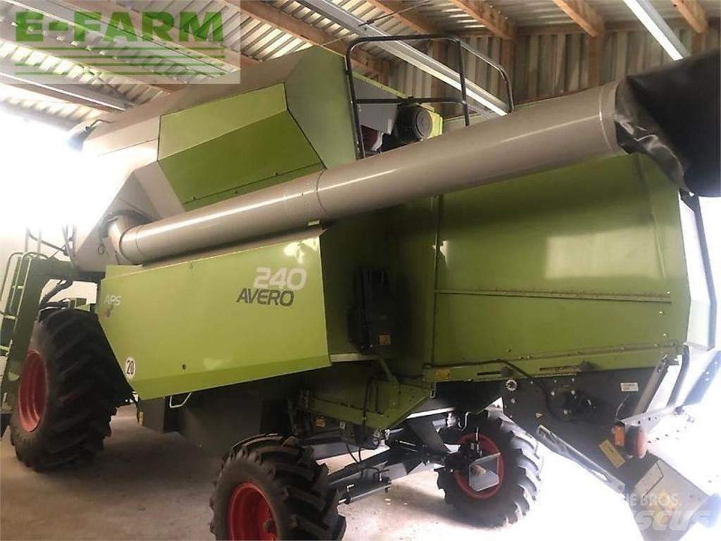 CLAAS avero 240 Skördetröskor